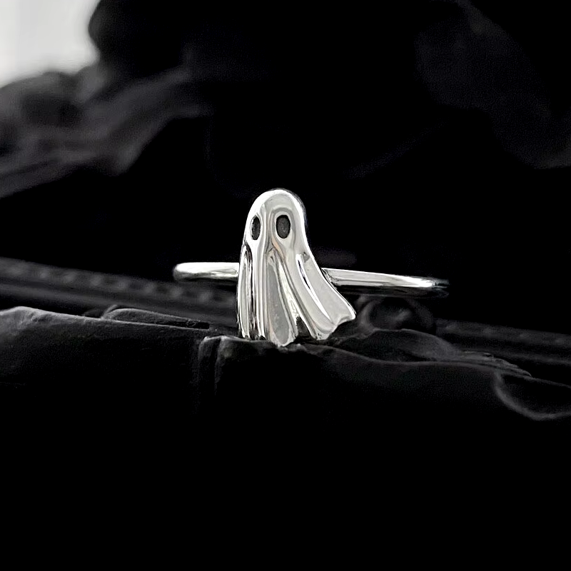 Anello con fantasma in acciaio 925 placcato argento ipoallergenico