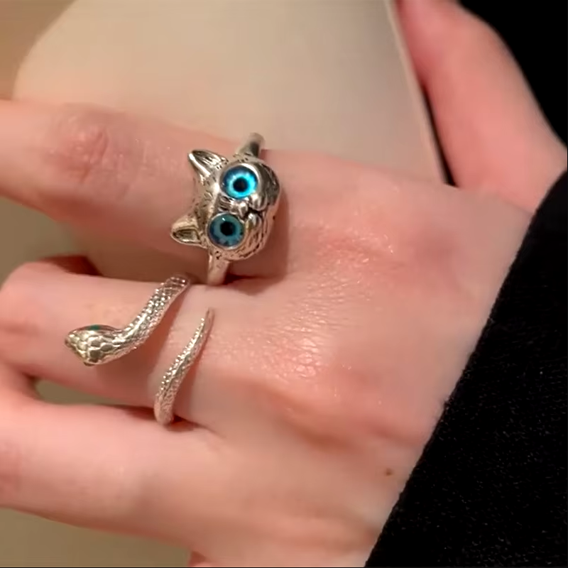 Set di anelli con gatto e serpente per Halloween in acciaio anallergico con placcatura in argento 925 e smalto blu