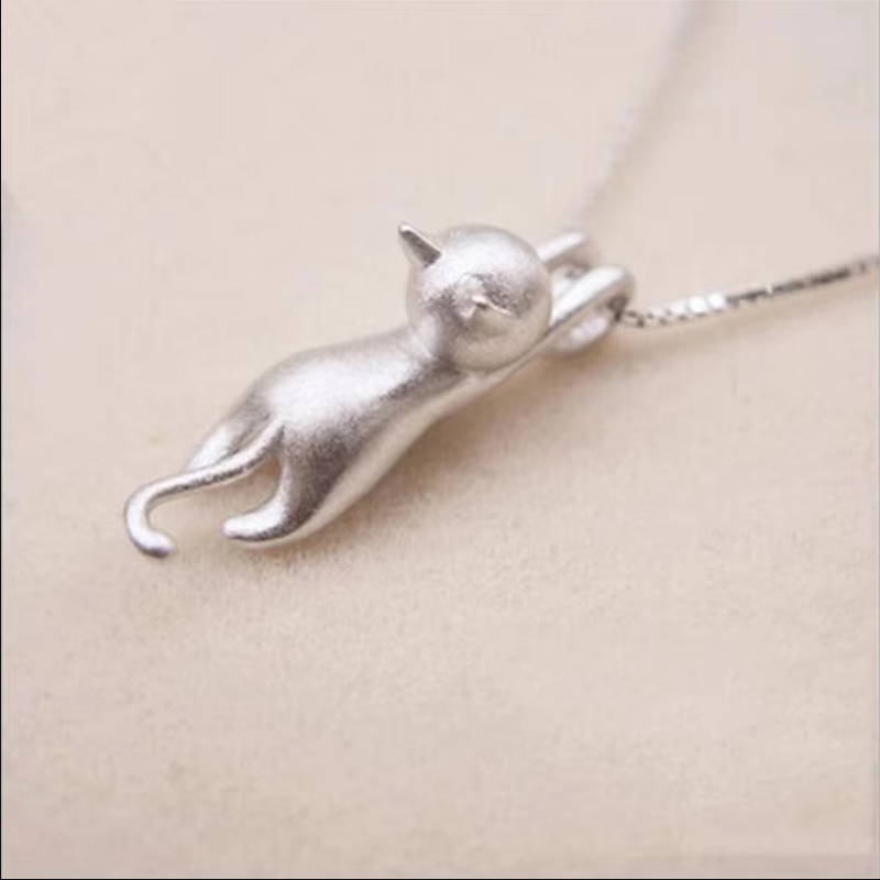 Ciondolo di gattino per Halloween in acciaio anallergico con placcatura in argento 925