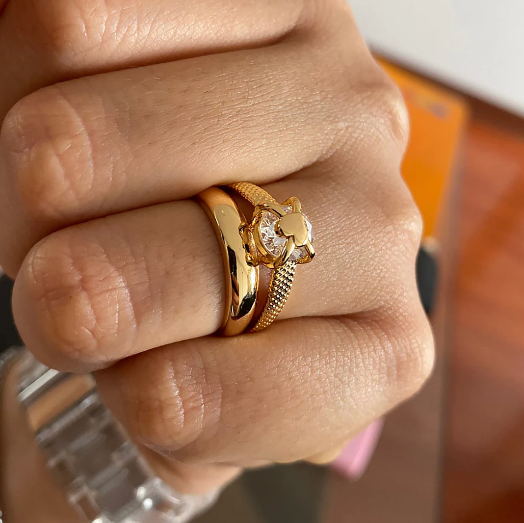 Anello a cuore puro placcato oro 18 carati